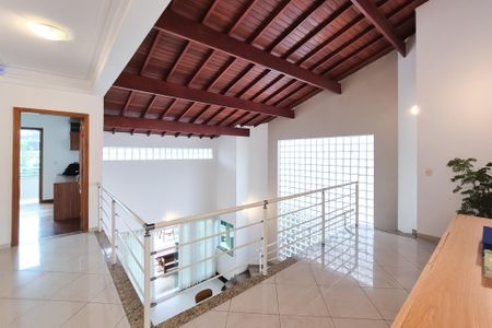 Casa à venda com 272m², 3 quartos e 4 vagas Casa à venda com 272m², 3 quartos e 4 vagasSala 2