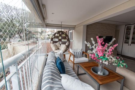 Apartamento à venda com 149m², 3 quartos e 3 vagasVaranda