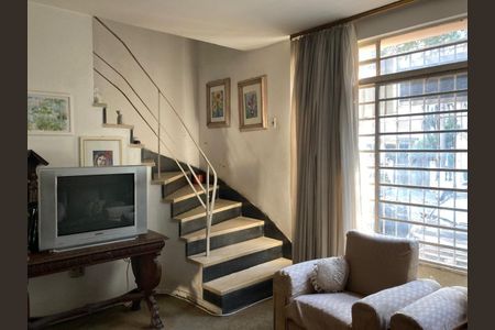 Casa à venda com 4 quartos, 235m² em Moema, São Paulo