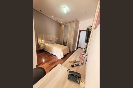 Casa à venda com 565m², 4 quartos e 10 vagas