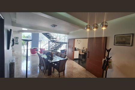 Casa à venda com 565m², 4 quartos e 10 vagas