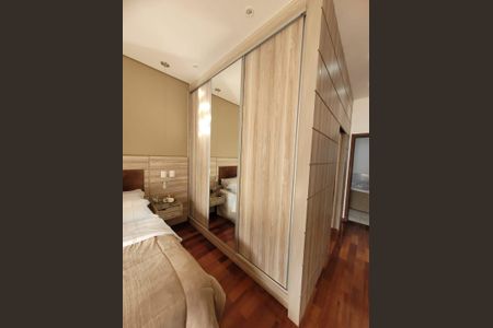 Casa à venda com 565m², 4 quartos e 10 vagas