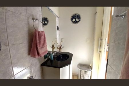 Casa à venda com 154m², 3 quartos e 2 vagas