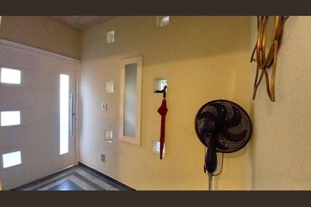 Casa à venda com 154m², 3 quartos e 2 vagas