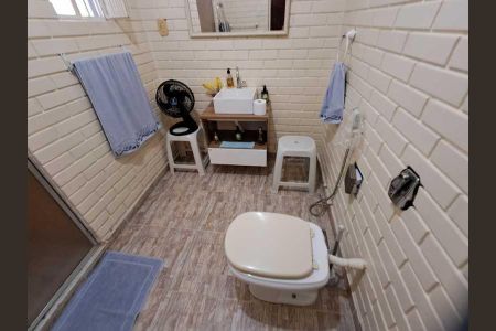 Casa à venda com 120m², 3 quartos e 2 vagas