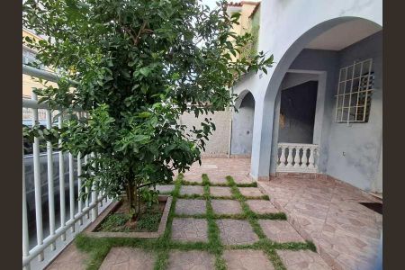 Casa à venda com 120m², 3 quartos e 2 vagas