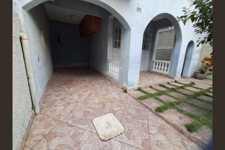 Casa à venda com 120m², 3 quartos e 2 vagas