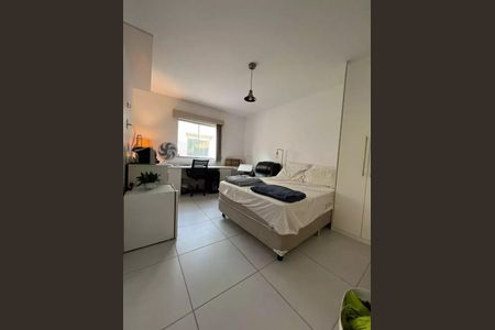 Casa à venda com 4 quartos, 253m² em Vargem Pequena, Rio de Janeiro