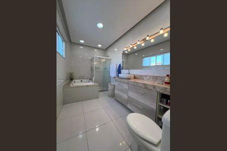 Casa à venda com 4 quartos, 253m² em Vargem Pequena, Rio de Janeiro