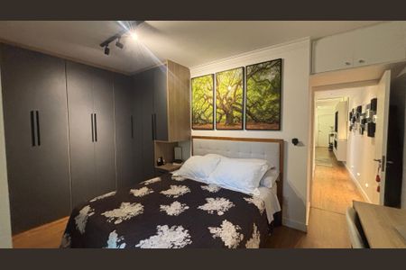 Apartamento à venda com 70m², 2 quartos e 2 vagas Apartamento à venda com 70m², 2 quartos e 2 vagasSuíte