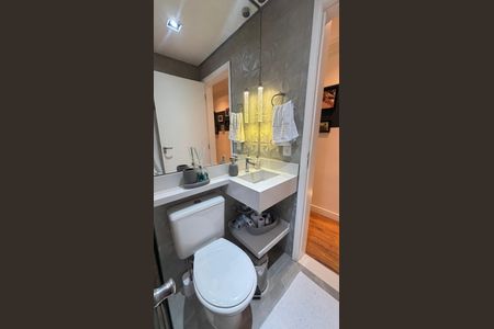 Apartamento à venda com 70m², 2 quartos e 2 vagas Apartamento à venda com 70m², 2 quartos e 2 vagasBanheiro Social