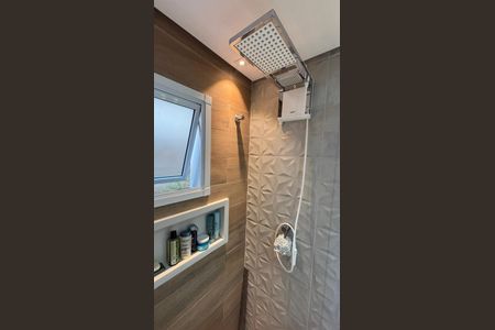 Apartamento à venda com 70m², 2 quartos e 2 vagas Apartamento à venda com 70m², 2 quartos e 2 vagasBanheiro Social