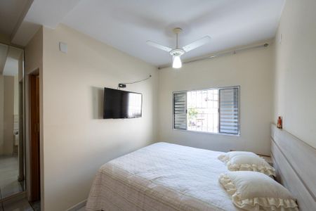 Casa à venda com 169m², 3 quartos e 2 vagas Casa à venda com 169m², 3 quartos e 2 vagasSuíte