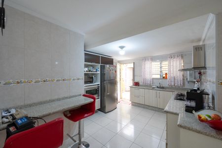 Casa à venda com 169m², 3 quartos e 2 vagas Casa à venda com 169m², 3 quartos e 2 vagasCozinha