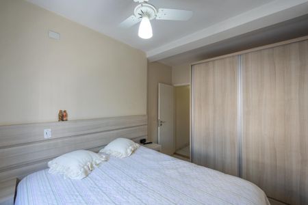 Casa à venda com 169m², 3 quartos e 2 vagas Casa à venda com 169m², 3 quartos e 2 vagasSuíte