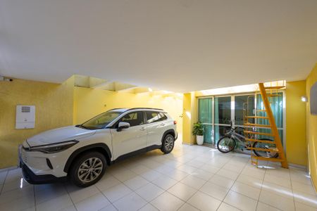 Casa à venda com 169m², 3 quartos e 2 vagas Casa à venda com 169m², 3 quartos e 2 vagasGaragem