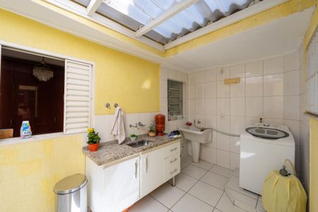 Casa à venda com 169m², 3 quartos e 2 vagas Casa à venda com 169m², 3 quartos e 2 vagasLavanderia