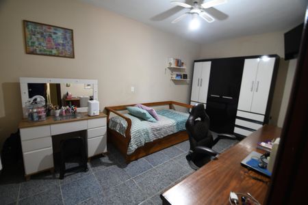 Quarto 1 de casa à venda com 2 quartos, 250m² em Jardim Santa Genebra, Campinas