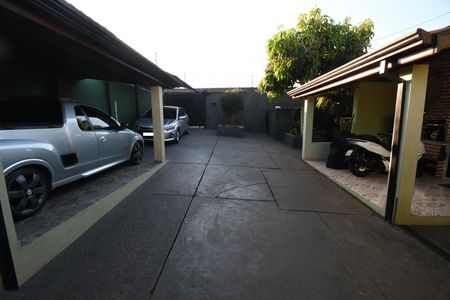 Casa à venda com 250m², 2 quartos e 3 vagasGaragem