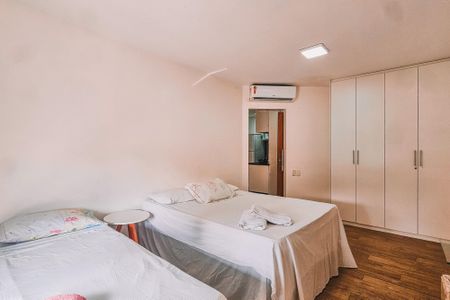 Apartamento para alugar com 1m², 1 quarto e 1 vaga Apartamento para alugar com 1m², 1 quarto e 1 vagaQuarto