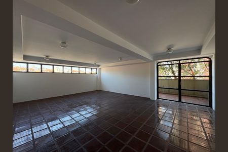 Apartamento à venda com 65m², 2 quartos e 1 vaga Apartamento à venda com 65m², 2 quartos e 1 vagaÁrea comum - Salão de festas