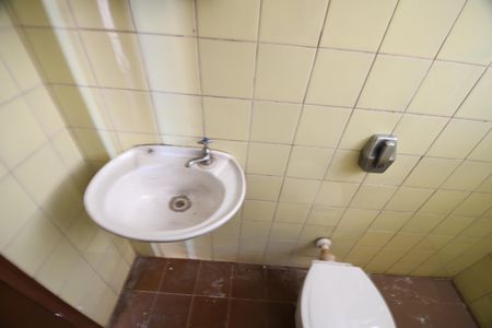 Casa para alugar com 175m², 3 quartos e 4 vagasBanheiro de serviço