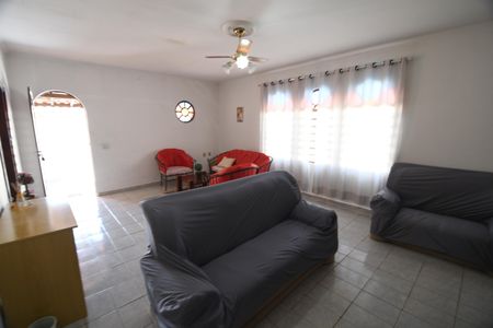 Sala 1 de casa para alugar com 3 quartos, 175m² em Novo Taquaral, Campinas