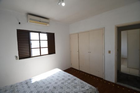 Casa para alugar com 175m², 3 quartos e 4 vagasSuíte