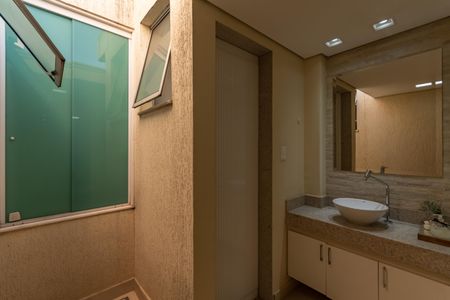 Apartamento à venda com 178m², 3 quartos e 1 vagaBanheiro Espaço Gourmet