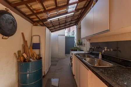 Apartamento à venda com 178m², 3 quartos e 1 vagaÁrea de Serviço