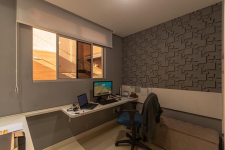 Apartamento à venda com 178m², 3 quartos e 1 vagaQuarto 2