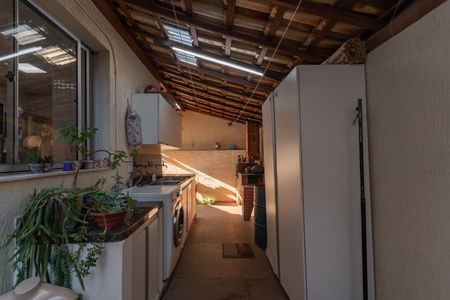 Apartamento à venda com 178m², 3 quartos e 1 vagaÁrea de Serviço