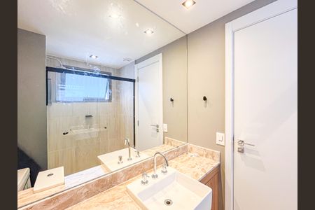 Apartamento à venda com 40m², 1 quarto e sem vagaBanheiro da Suíte