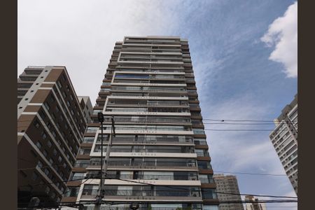 Apartamento à venda com 128m², 3 quartos e 2 vagasFachada