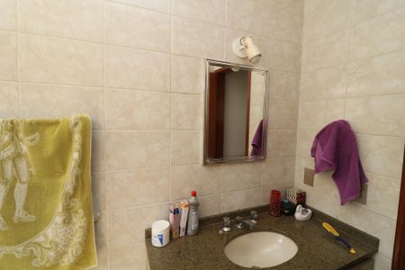 Casa à venda com 180m², 3 quartos e 3 vagasBanheiro