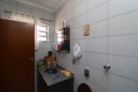 Casa à venda com 180m², 3 quartos e 3 vagasBanheiro da Suíte