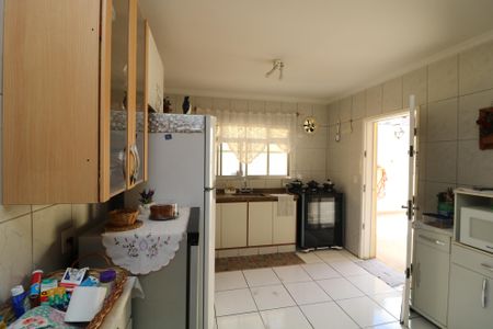 Casa à venda com 180m², 3 quartos e 3 vagasCozinha