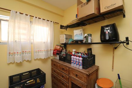 Casa à venda com 180m², 3 quartos e 3 vagasQuarto de Serviço