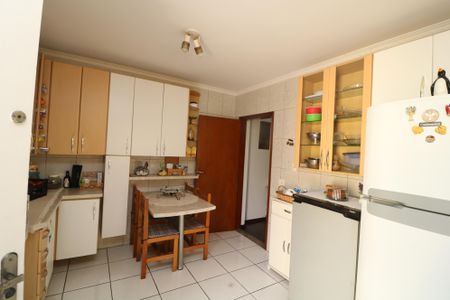 Casa à venda com 180m², 3 quartos e 3 vagasCozinha