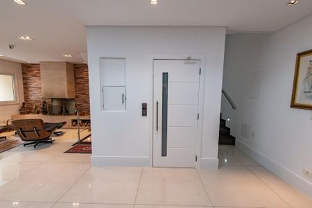 Casa à venda com 700m², 6 quartos e 7 vagasElevador da sala