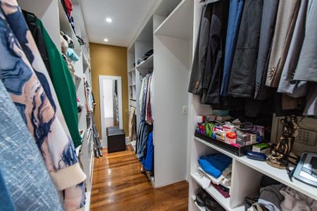 Casa à venda com 700m², 6 quartos e 7 vagasCloset da suíte 5