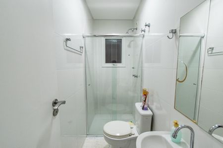 Casa à venda com 700m², 6 quartos e 7 vagasBanheiro de serviço