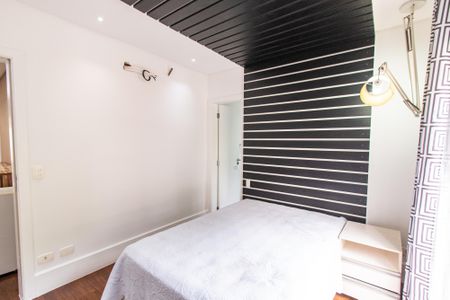 Casa à venda com 700m², 6 quartos e 7 vagasSuíte 2