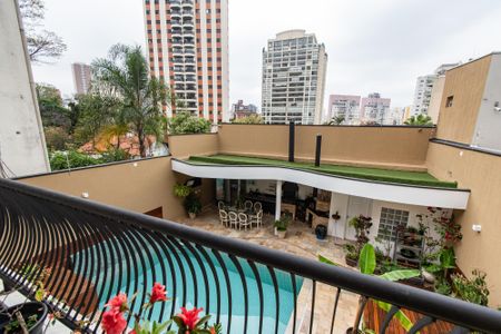 Casa à venda com 700m², 6 quartos e 7 vagasVaranda da sala