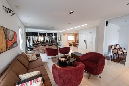 Casa à venda com 700m², 6 quartos e 7 vagasSala