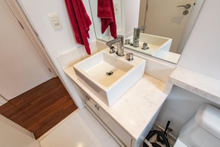 Casa à venda com 700m², 6 quartos e 7 vagasBanheiro da suíte 3