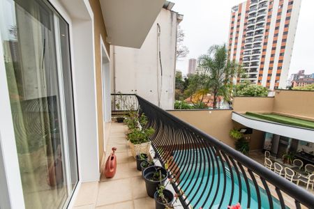 Casa à venda com 700m², 6 quartos e 7 vagasVaranda da sala