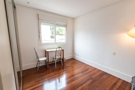 Casa à venda com 700m², 6 quartos e 7 vagasSuíte 3