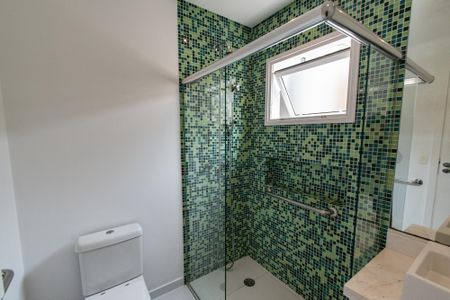 Casa à venda com 700m², 6 quartos e 7 vagasBanheiro da suíte 4