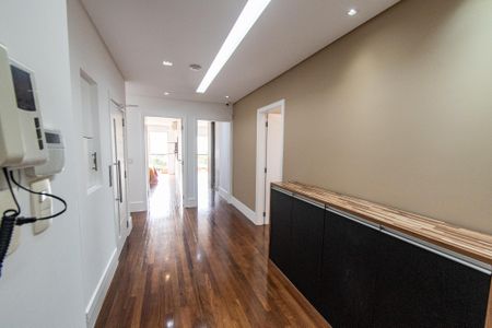 Casa à venda com 700m², 6 quartos e 7 vagasHall das suítes